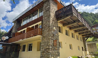 Immeuble  604 m² à vendre à Allos (04260)