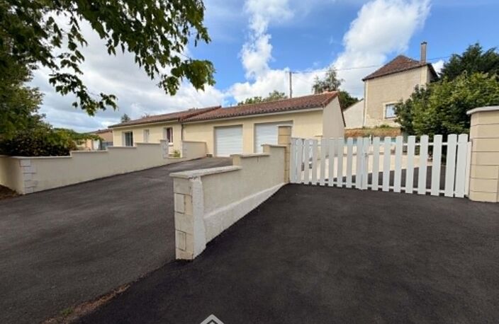 Maison - 145m² - Dangé-Saint-Romain — photo 5