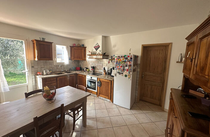 Vente Puyricard centre maison traditionnelle de type 4/5 sur un terrain de 820m² — photo 3