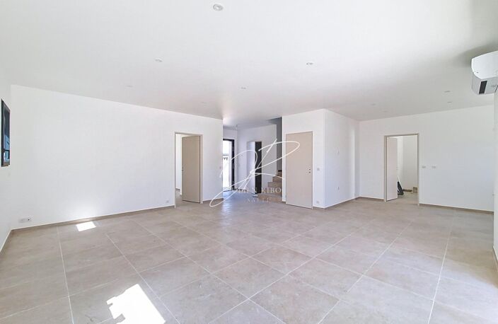 Villa neuve T6 4 chambres 133 m² piscine et garage — photo 3