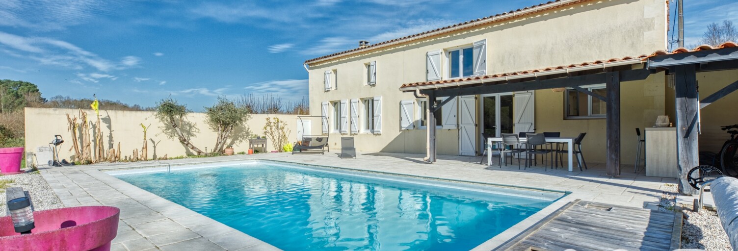 Maison 6 Pièces 195 m² à vendre à Fours (33390)