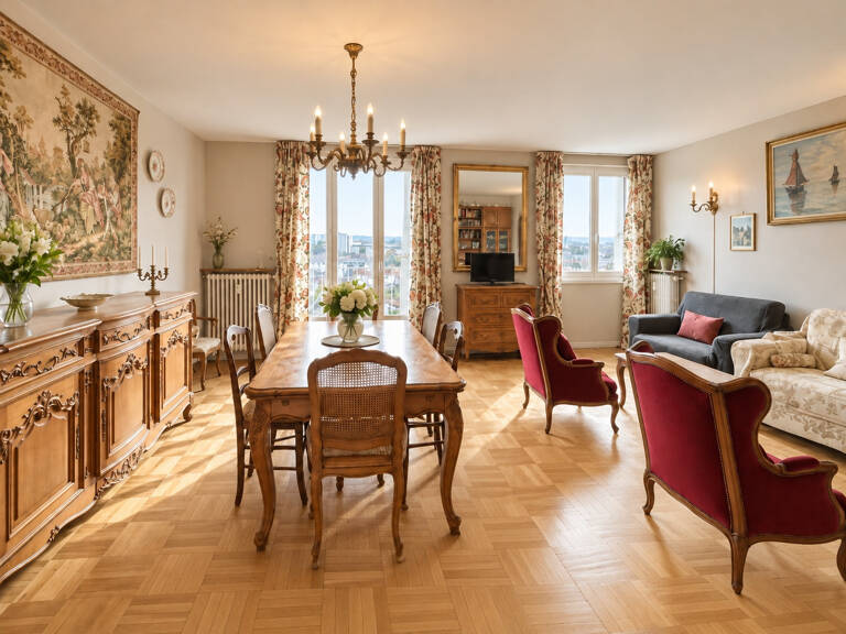 Appartement T3 - 80 m2 - Reims Centre - Vue Dégagée - Et. 8 — photo 1