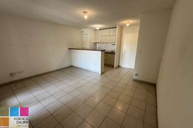 Appartement 3 pièces 670 €