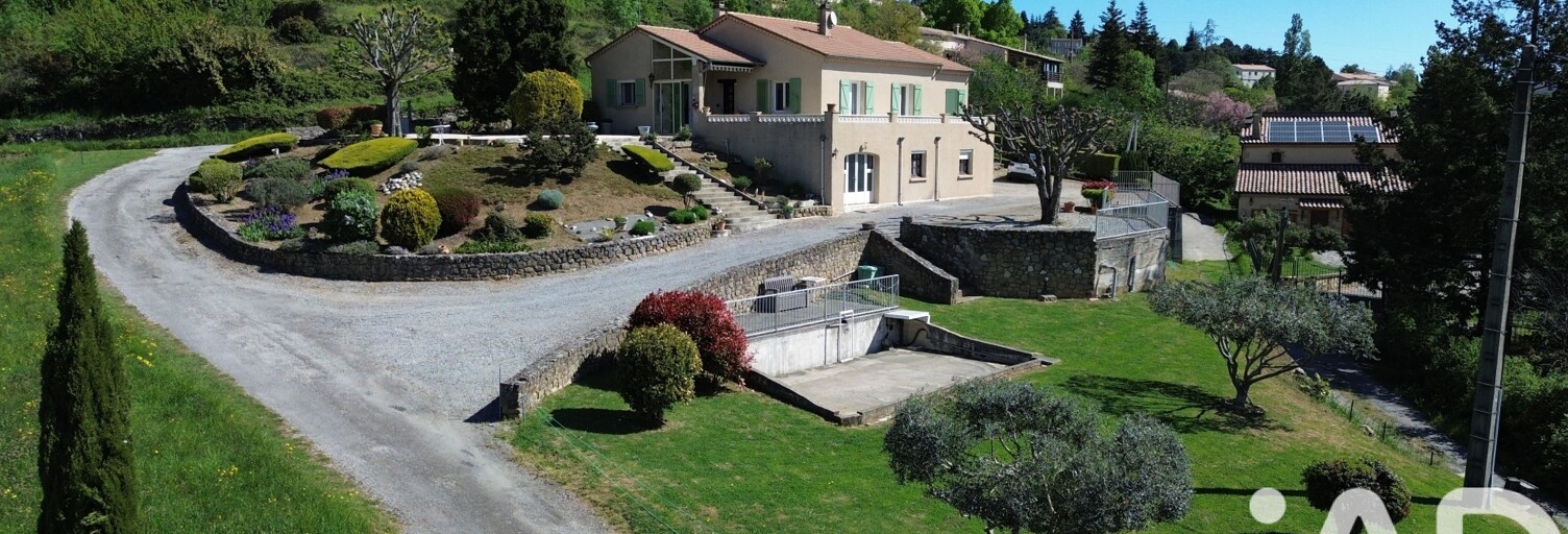 Maison 7 Pièces 133 m² à vendre à Coux (07000)