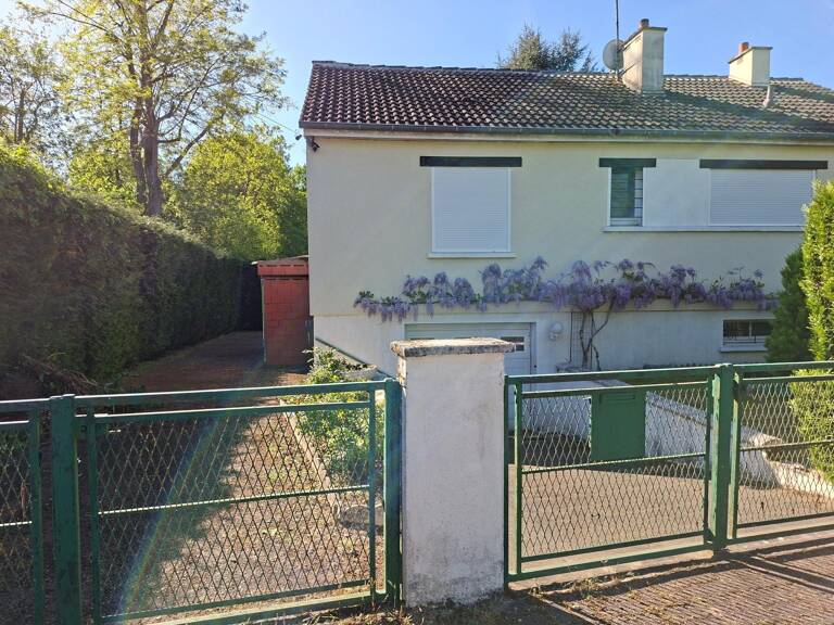 Maison familiale, quartier calme, proche Orléans — photo 1