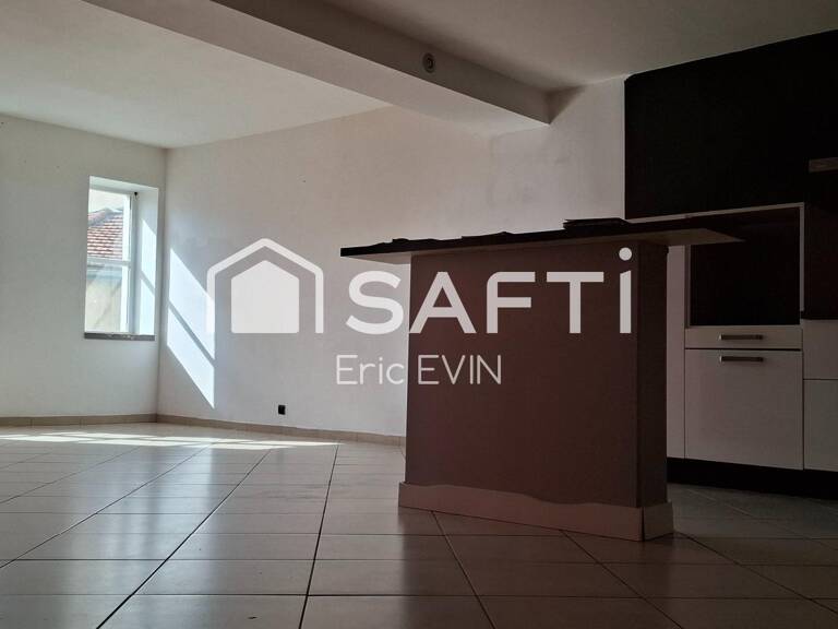 Bel appartement lumineux de 89 m², libre de suite, deuxième étage, centre ville, interphone, ascenseur. — photo 1