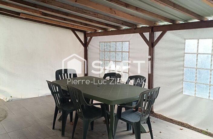 Terrain de loisir au bord du halage. — photo 3