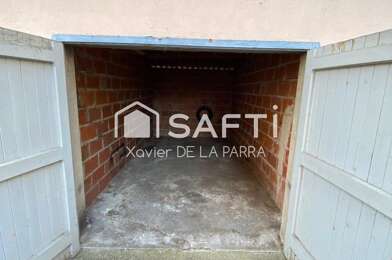 Garage  23500 €