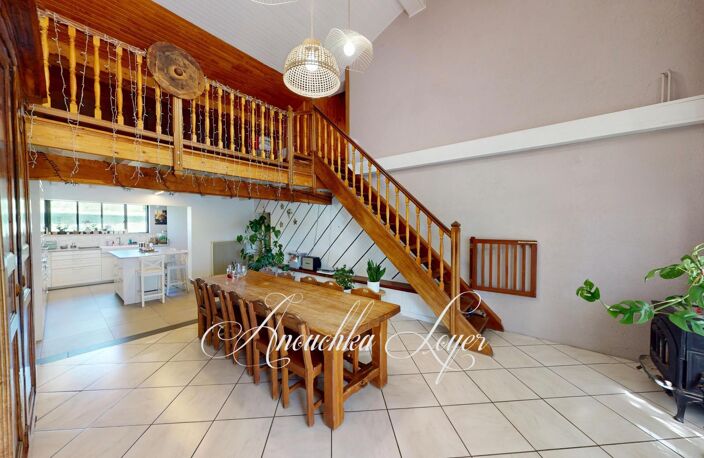 Maison en pierres 5 chambres et double garage — photo 4