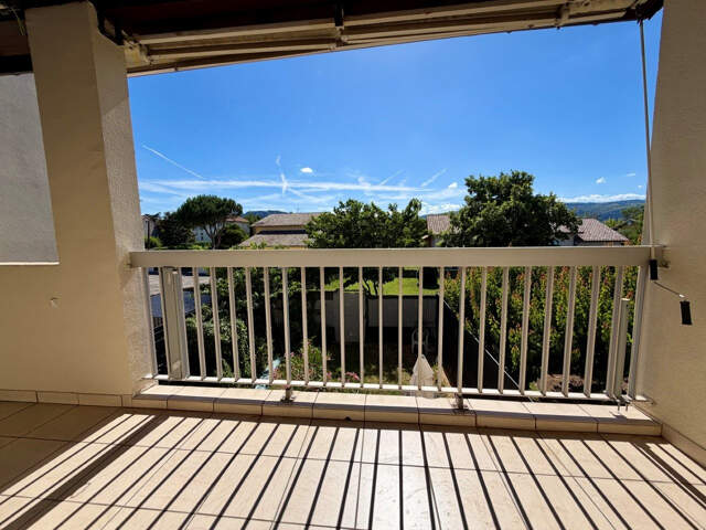 Appartement T2 de 50 m2 avec garage. — photo du bien