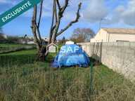 Terrain sur la Commune de l'Eguille — photo 2