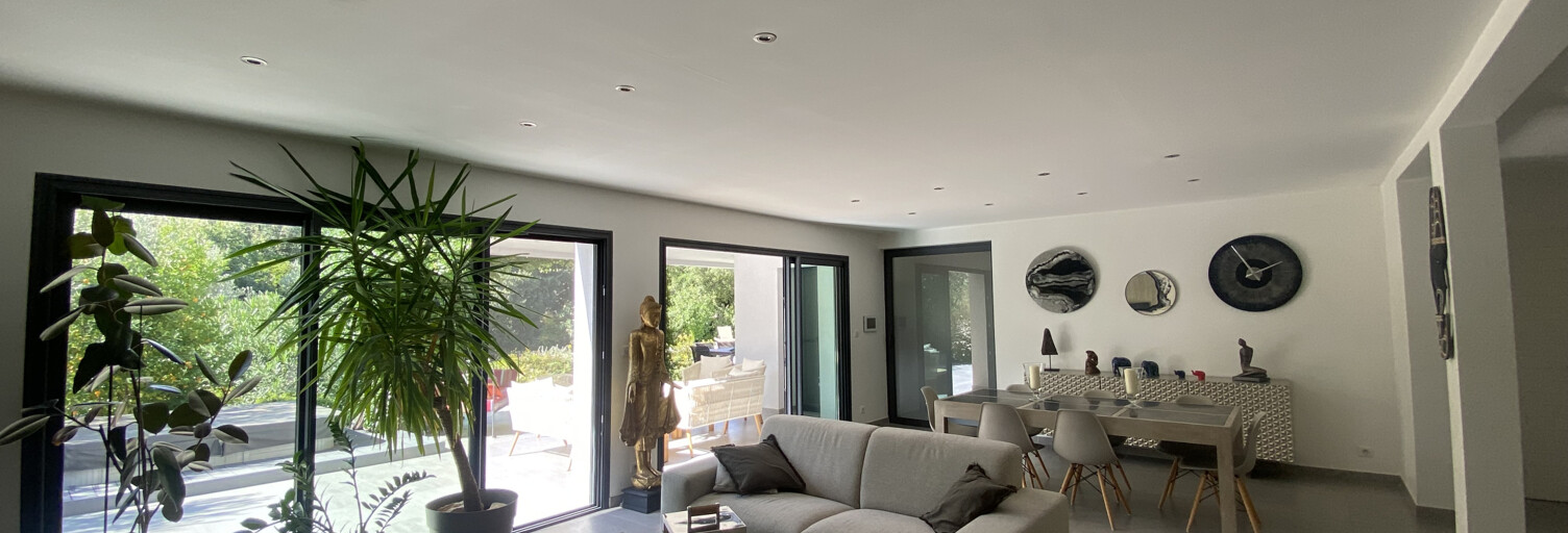 Maison 7 Pièces 200 m² à vendre à Nîmes (30900)