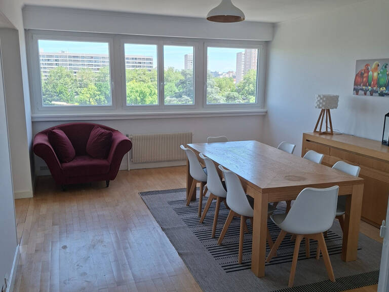 T4 meublé - 33 rue de France 69100 Villeurbanne — photo 1