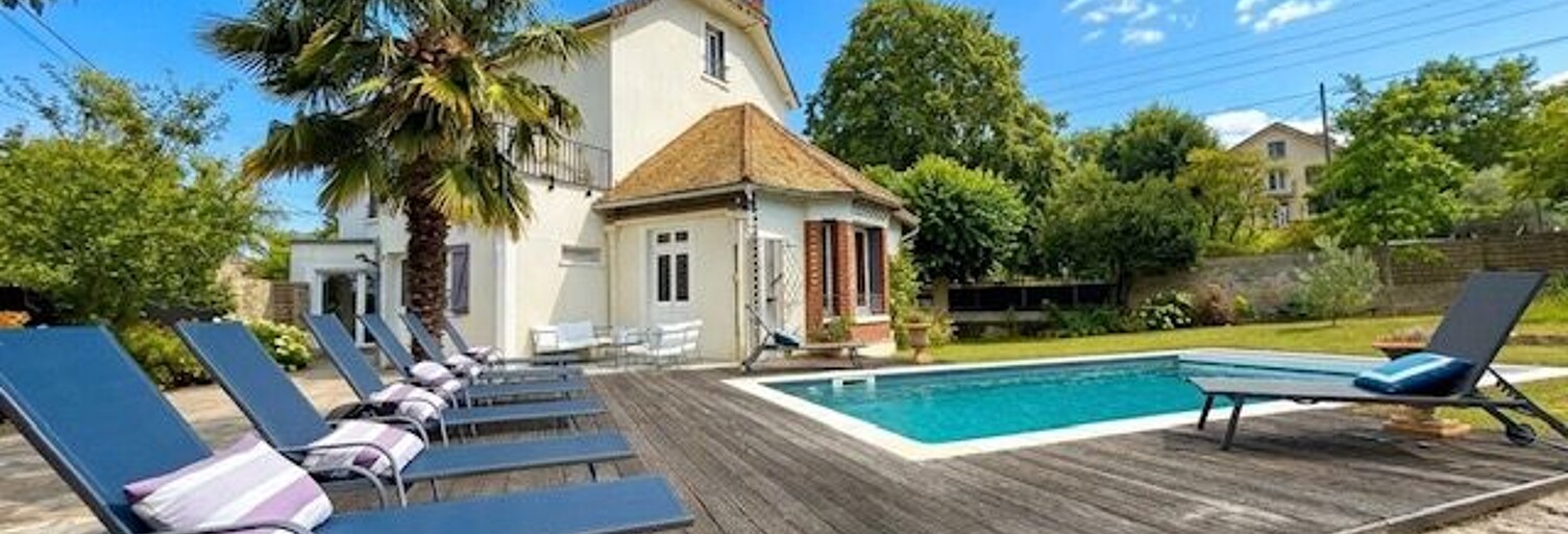 Maison 8 Pièces 202 m² à vendre à Épône (78680)