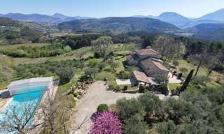 Maison 8 Pièces 220 m² à vendre à Entrechaux (84340)