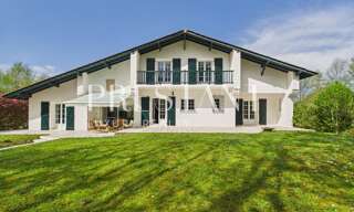 Maison 6 Pièces 240 m² à vendre à Ascain (64310)