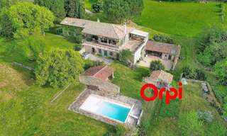 Maison 7 Pièces 305 m² à vendre à Montagny (69700)