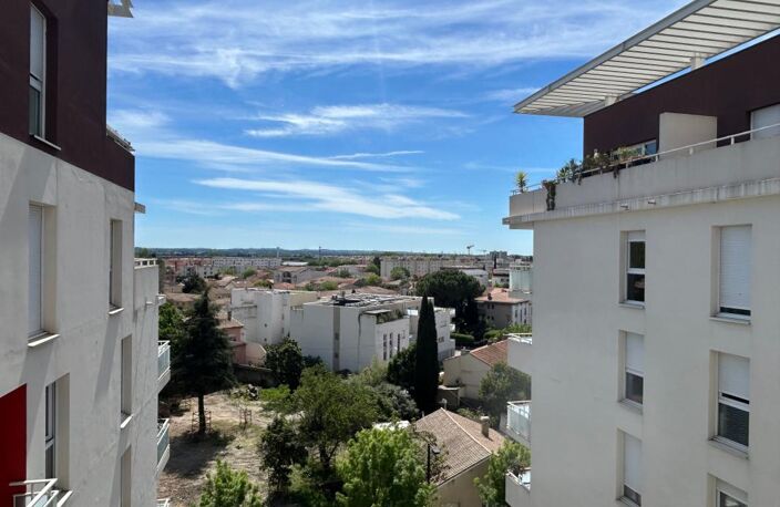 Appartement T2 - balcon - climatisation - parking - TRIANGLE DE LA GARE — photo 3