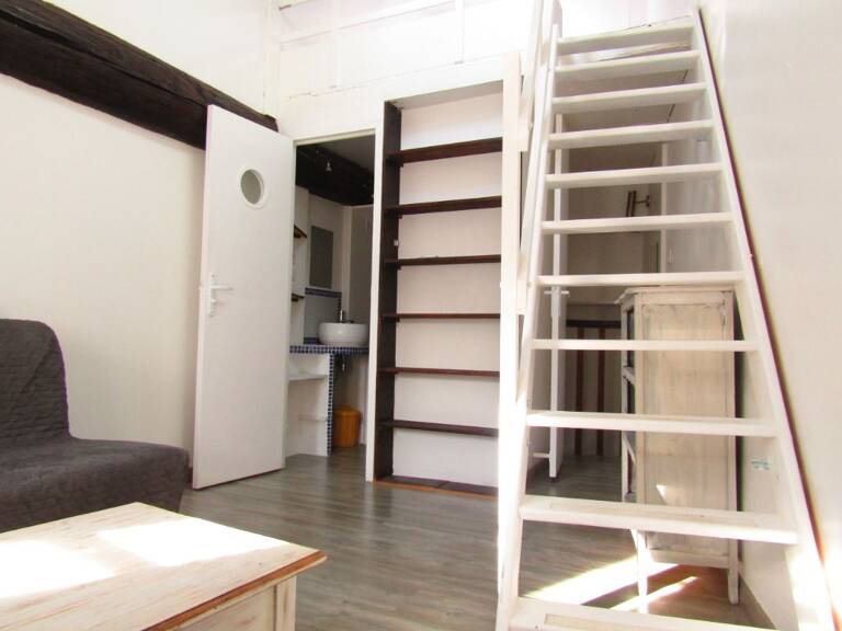 POMEROLS - Location maison de village T2 meublée — photo 1
