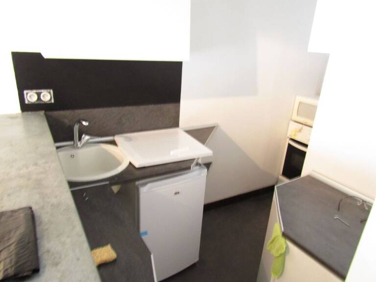 POMEROLS - Location maison de village T2 meublée — photo 1