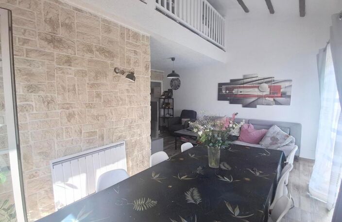 Appartement À Vendre SIX FOURS LES PLAGES — photo 2