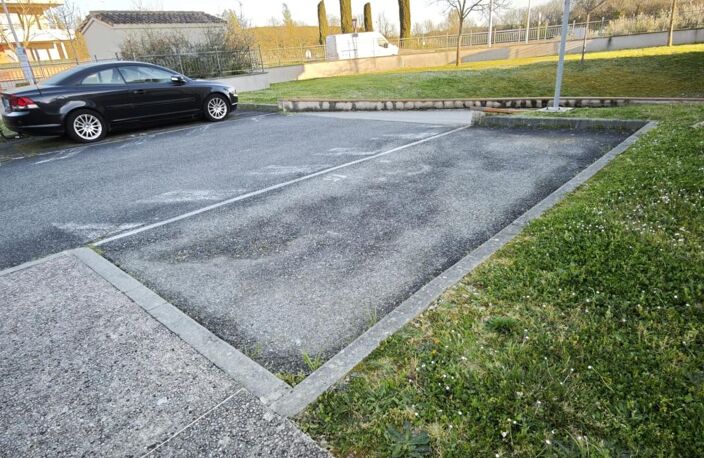 Places de Parking À Vendre à Léguevin — photo 3