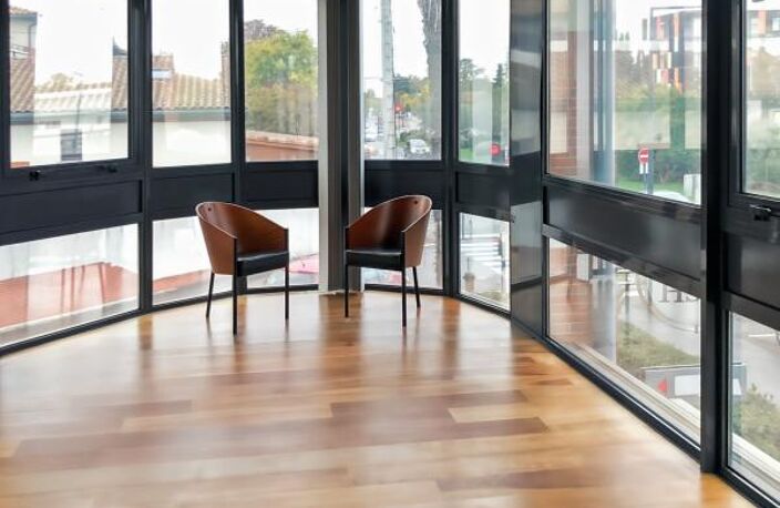 Bureaux à vendre en monopropriété - bien situé idéal pour implantation professionnelle ou investissement — photo 3