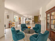 Appartement de standing 156 m² Saint-Raphaël Boulouris Terrasse 43 m² Piscine 2 garages — photo 4