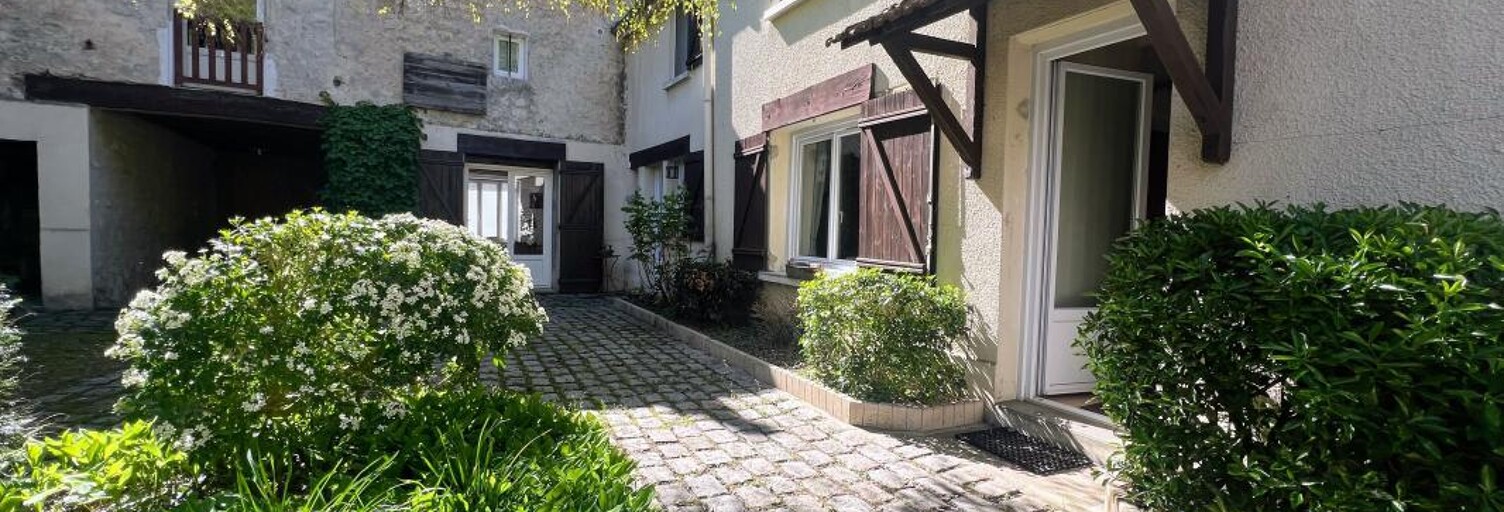 Maison 10 Pièces 203 m² à vendre à Vaux-sur-Seine (78740)
