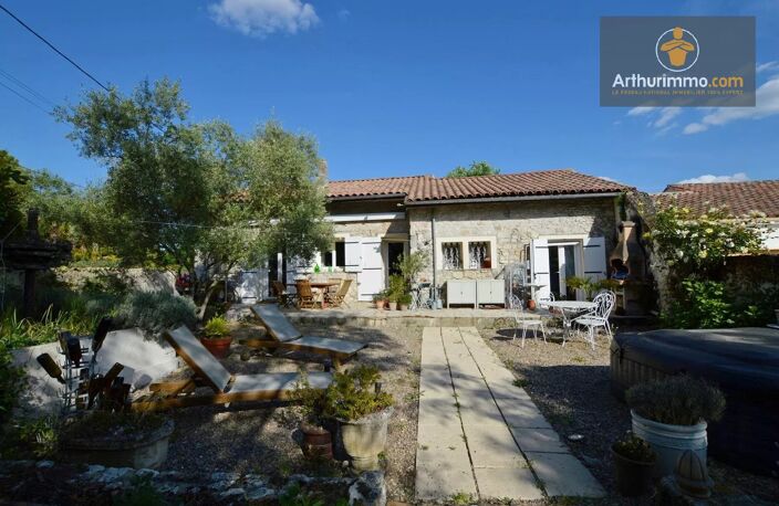 Charmante maison en pierre avec jardin et vue campagne — photo 3