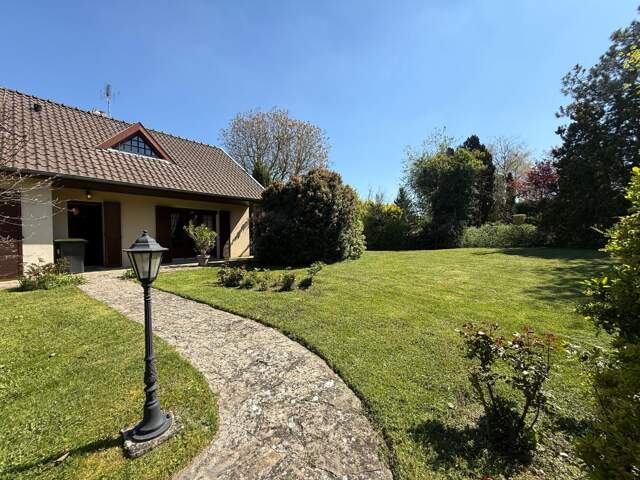 Maison À Vendre 153m2 avec Sous-sol et Jardin — photo du bien
