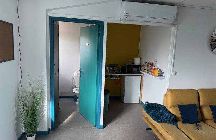A vendre en totalité Immeuble de rapport / 'CARRE D'AFFAIRES — photo 2