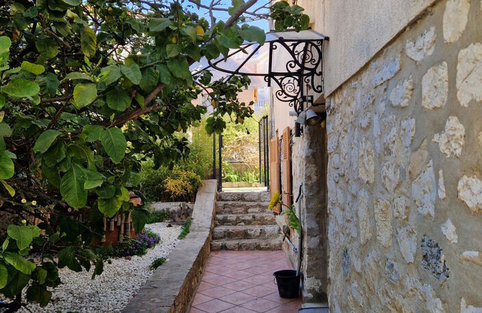 Maison 205 m2, 3 appartements et jardin - Toulon Lamalgue — photo 4