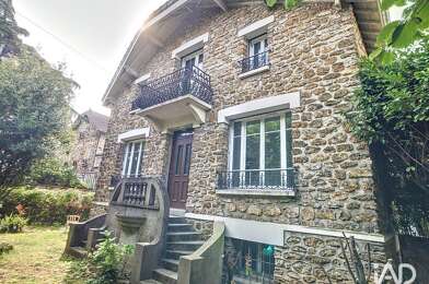 Maison 6 pièces 2516 €