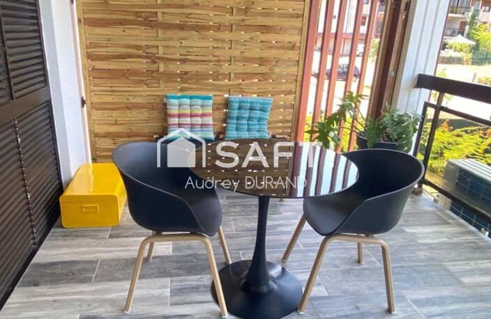 STUDIO MEUBLE AVEC TERRASSE DANS RESIDENCE AVEC PISCINE, TERRAIN DE TENNIS ET PARKING — photo 3