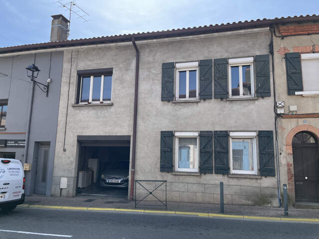 Appartement T3 centre de Villeneuve Tolosane avec garage et — photo du bien