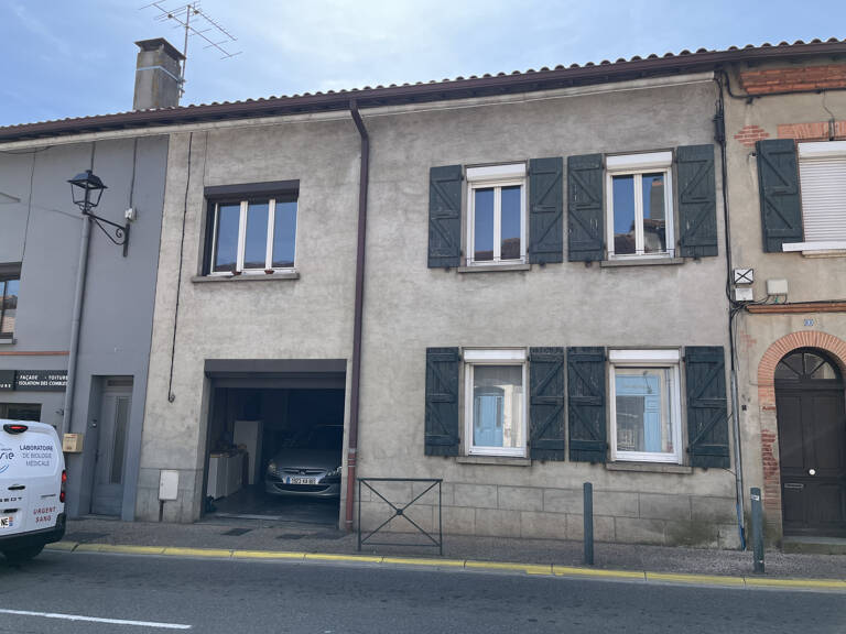 Appartement T3 centre de Villeneuve Tolosane avec garage et — photo 1