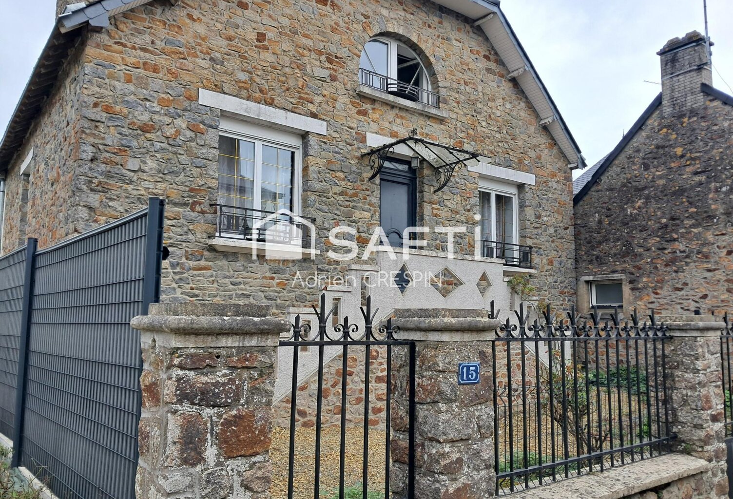 Maison de caractère , avec son terrain constructible. — photo 1