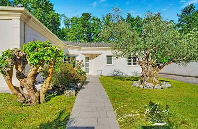 Maison de plain-pied - 5 chambres - Terrain de 840 m² — photo du bien