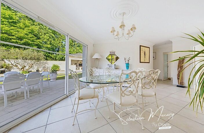Maison de plain-pied - 5 chambres - Terrain de 840 m² — photo 3