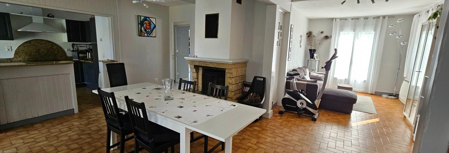 Maison 4 Pièces 104 m² à vendre à Saint-Rémy-en-Rollat (03110)