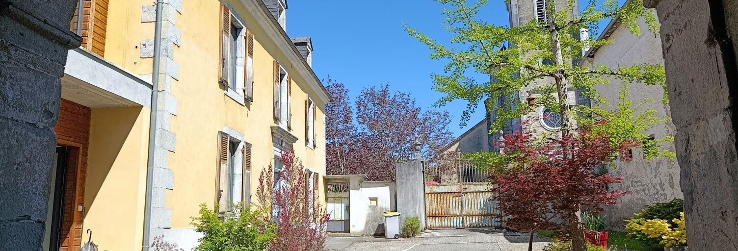 Maison 9 Pièces 247 m² à vendre à Montaut (64800)