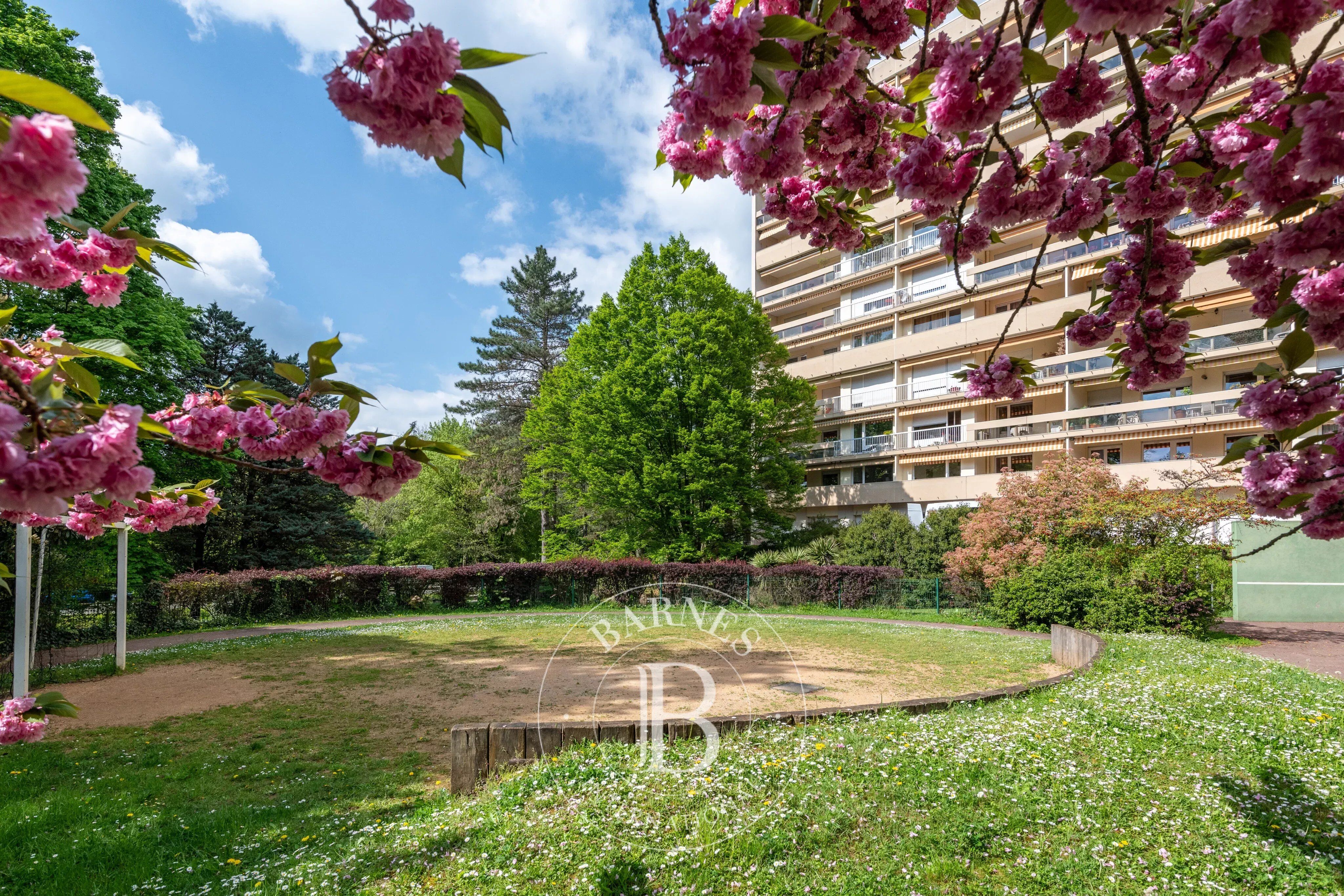 Appartement � T5