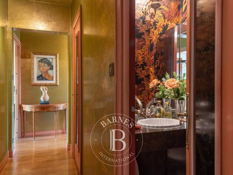 Ecully - Centre - Appartement de 122,56 m² - Grande terrasse - 3/4 chambres - Garage double - Cave — photo 1