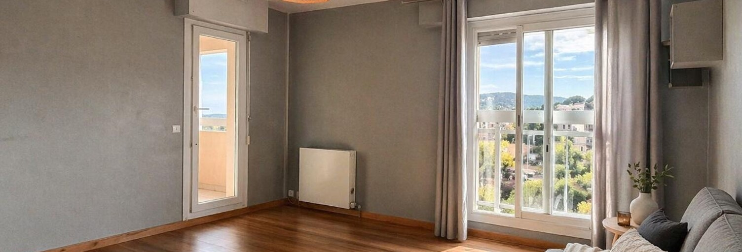 Appartement 1 Pièce 30 m² à vendre à Hyères (83400)
