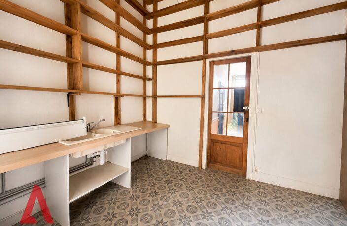 Authentique maison vigneronne au coeur de St Thibery, extérieurs, cachets, garage ! — photo 5