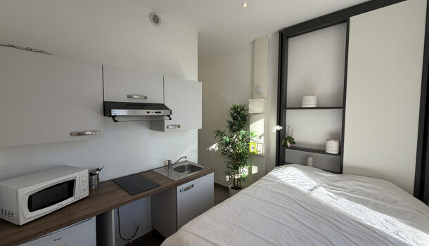 Appartement 1 pièces  à louer Hyères 83400