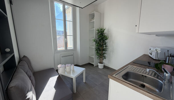 Appartement 1 pièces  à louer Hyères 83400