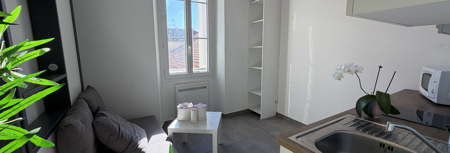 Appartement 1 Pièce 12 m² à louer à Hyères (83400)