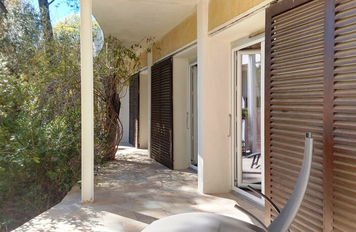 VILLA CONTEMPORAINE 6 PIECES AVEC PISCINE ET GARAGE — photo 2